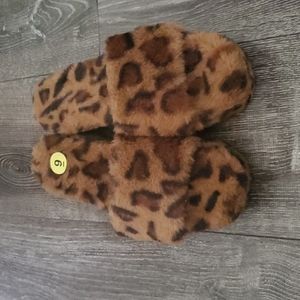 New Bamboo Fuzzy Leopard Print Platform Slippers